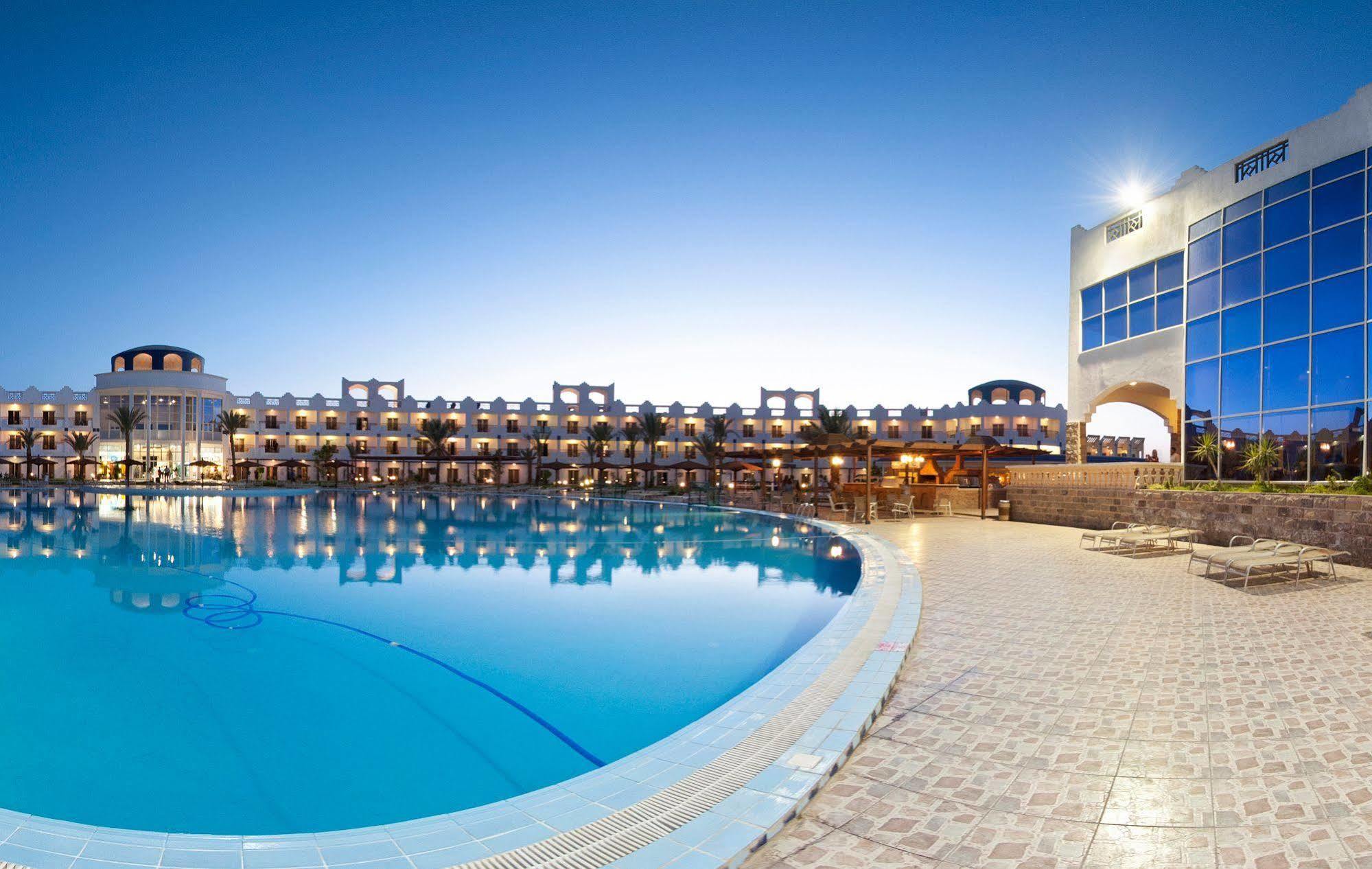 Golden 5 Sapphire Suites Hotel Hurghada Exterior photo