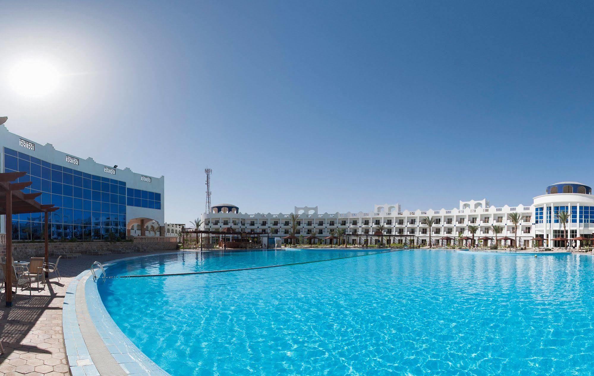 Golden 5 Sapphire Suites Hotel Hurghada Exterior photo