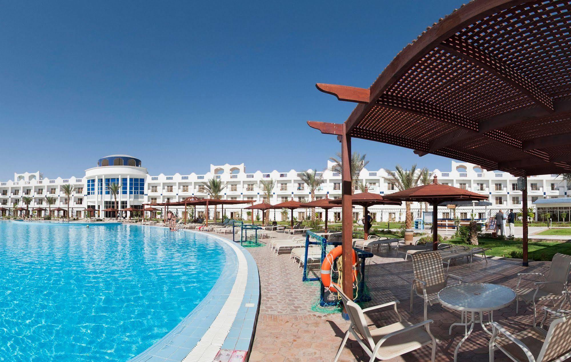 Golden 5 Sapphire Suites Hotel Hurghada Exterior photo